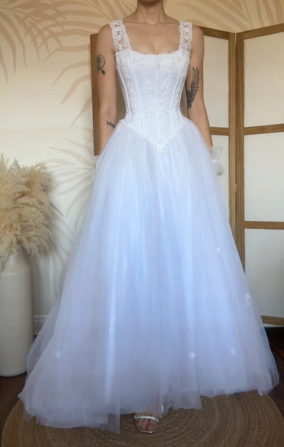 Bright white fit & flare wedding dress uk 10