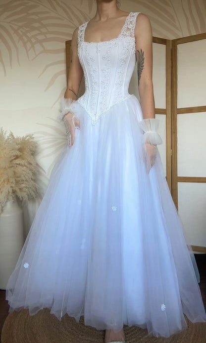 Bright white fit & flare wedding dress uk 10