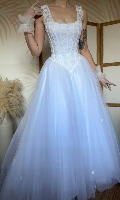 Bright white fit & flare wedding dress uk 10