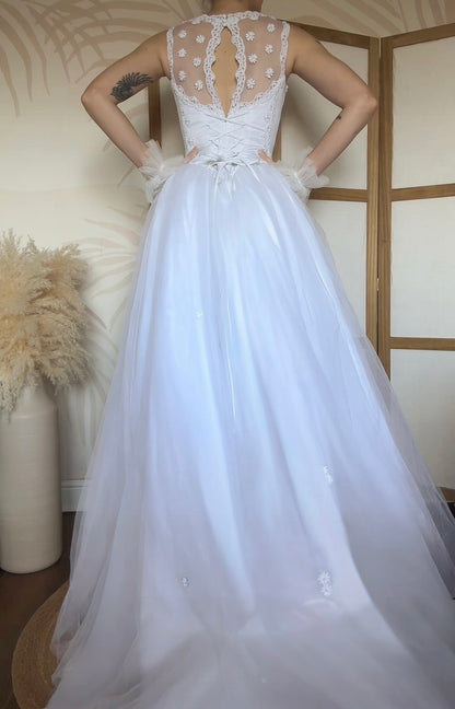 Bright white fit & flare wedding dress uk 10