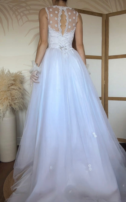 Bright white fit & flare wedding dress uk 10