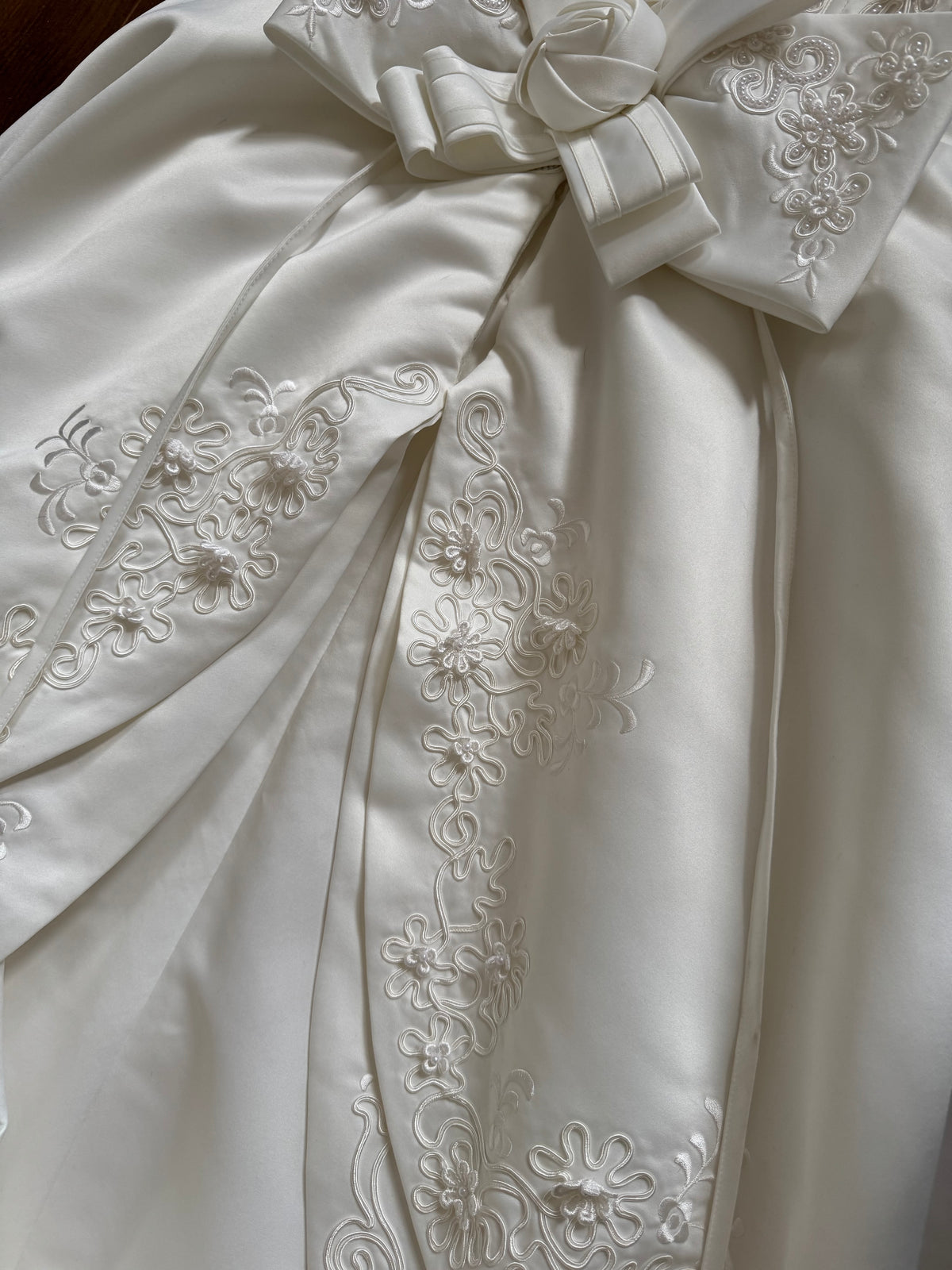 Ivory off shoulder 80s wedding dress uk 8-10 & uk 10-12 (shorter) available