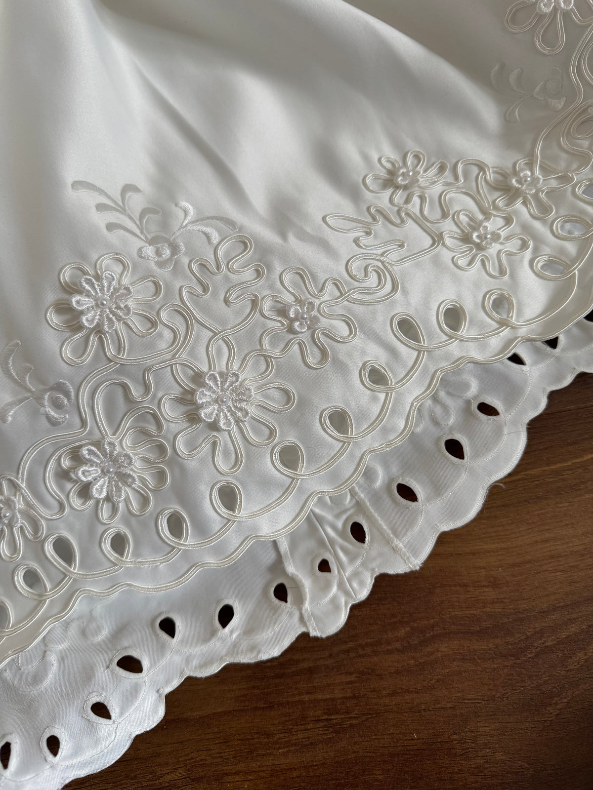 Ivory off shoulder 80s wedding dress uk 8-10 & uk 10-12 (shorter) available