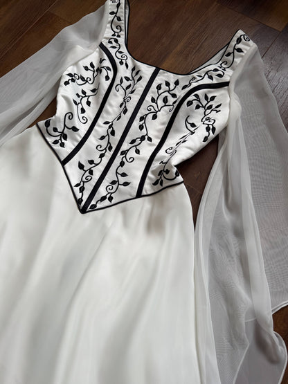 Sincerity ivory long sleeve wedding dress uk 12-14