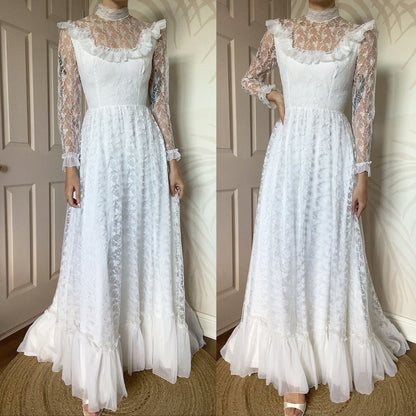 White 70s lace long sleeve high neck wedding dress UK 10