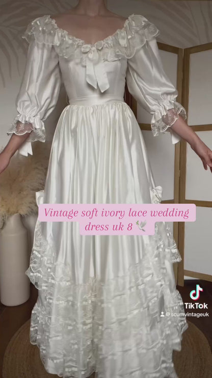 Ivory 80s vintage lace wedding dress uk 8