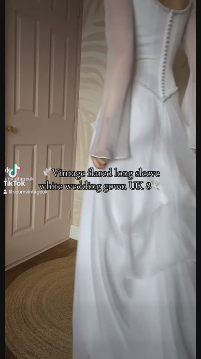 Vintage white long sleeve wedding gown UK 8