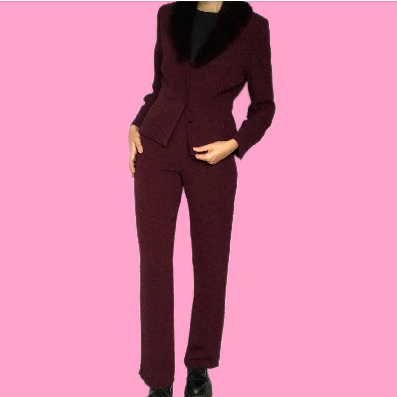 Stunning vintage 2 piece trouser suit UK 8