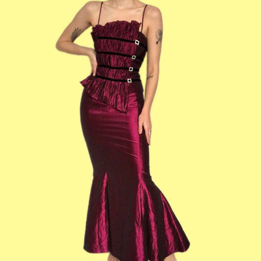 Stunning vintage John Charles maroon satin 2 piece skirt/top UK 14