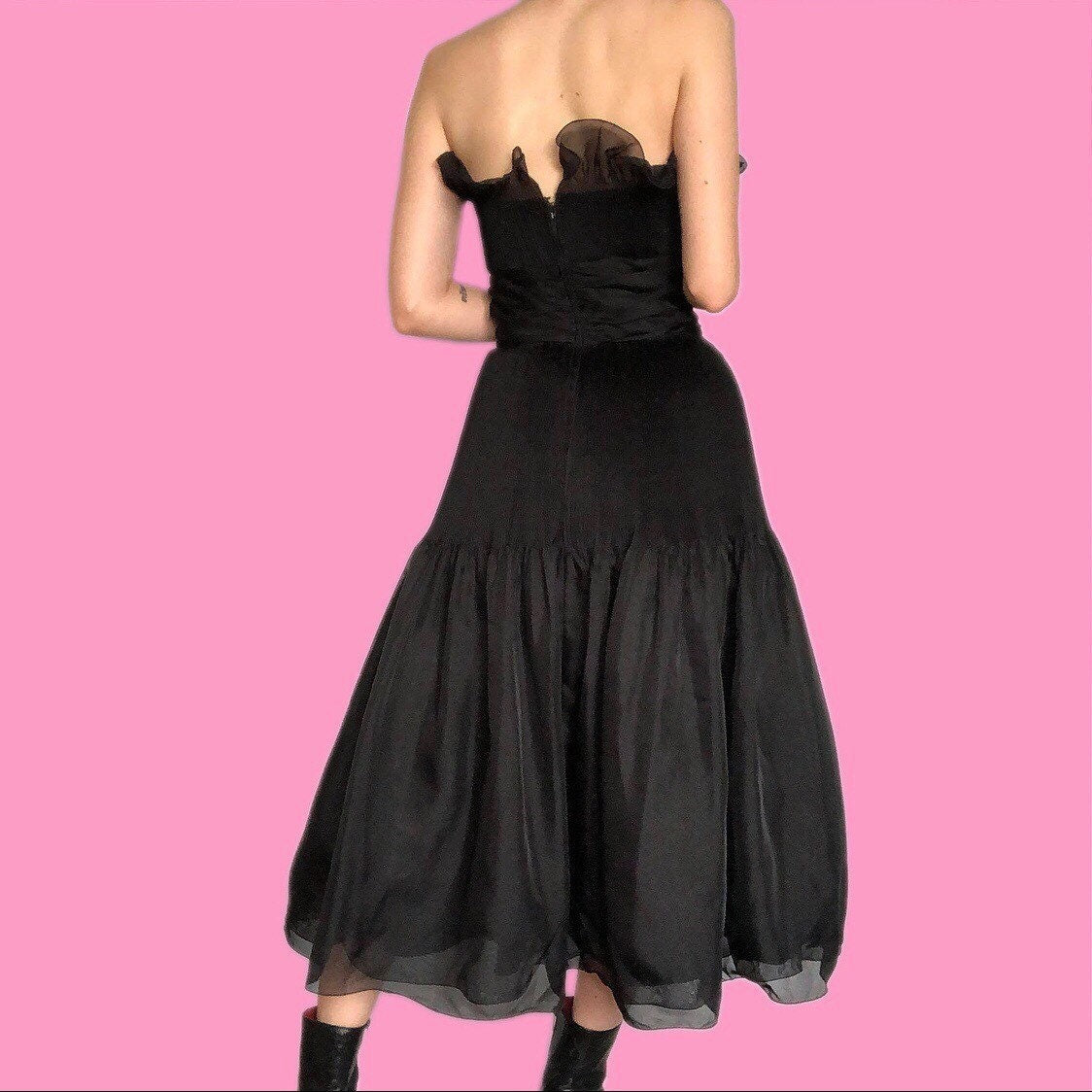 Beautiful vintage black pleated puffy strapless evening dress UK 12