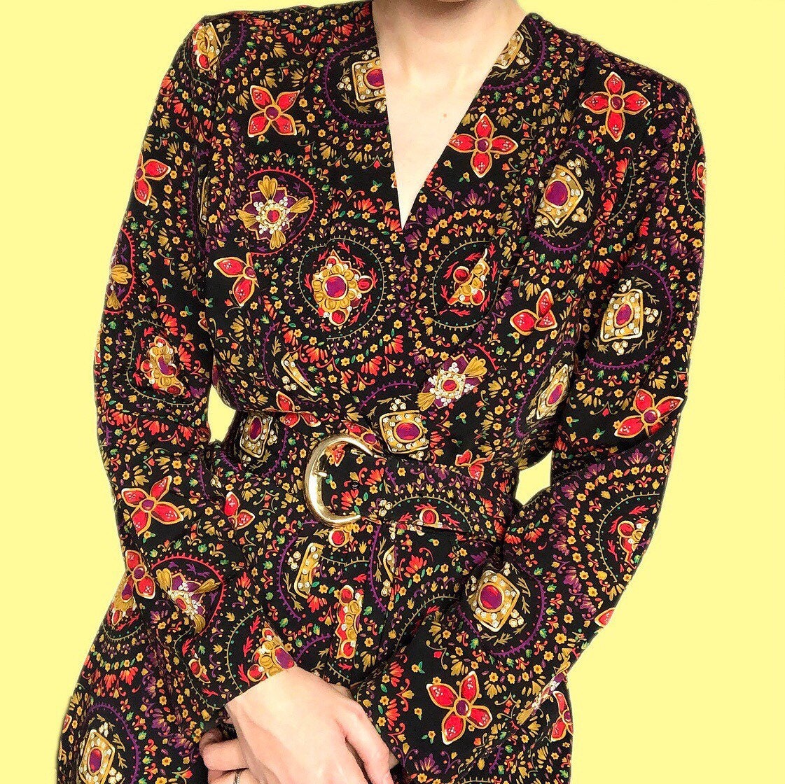 Beautiful vintage funky print long sleeve midi dress with belt UK 14