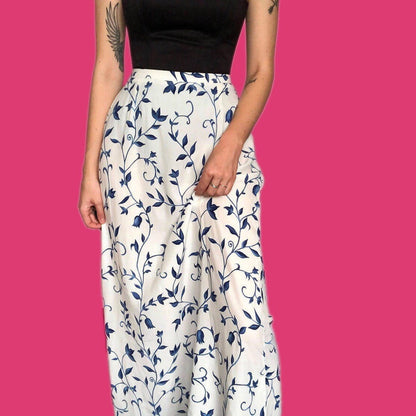 Beautiful white/navy leafy print high waisted maxi skirt UK 10