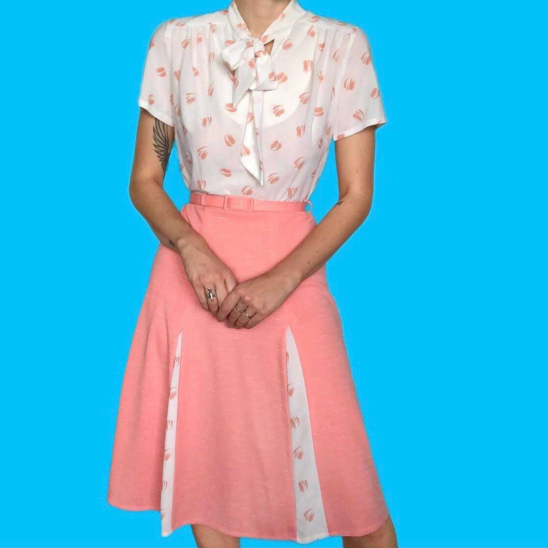 Super cute vintage peach 2 piece cardigan/dress set UK 12