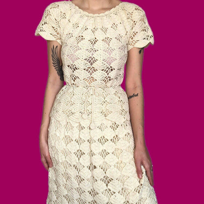 Beautiful handmade vintage cream crochet 2 piece skirt/top suit set UK S