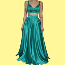 Load image into Gallery viewer, Absolutely stunning turquoise 2 piece top/skirt set UK S
