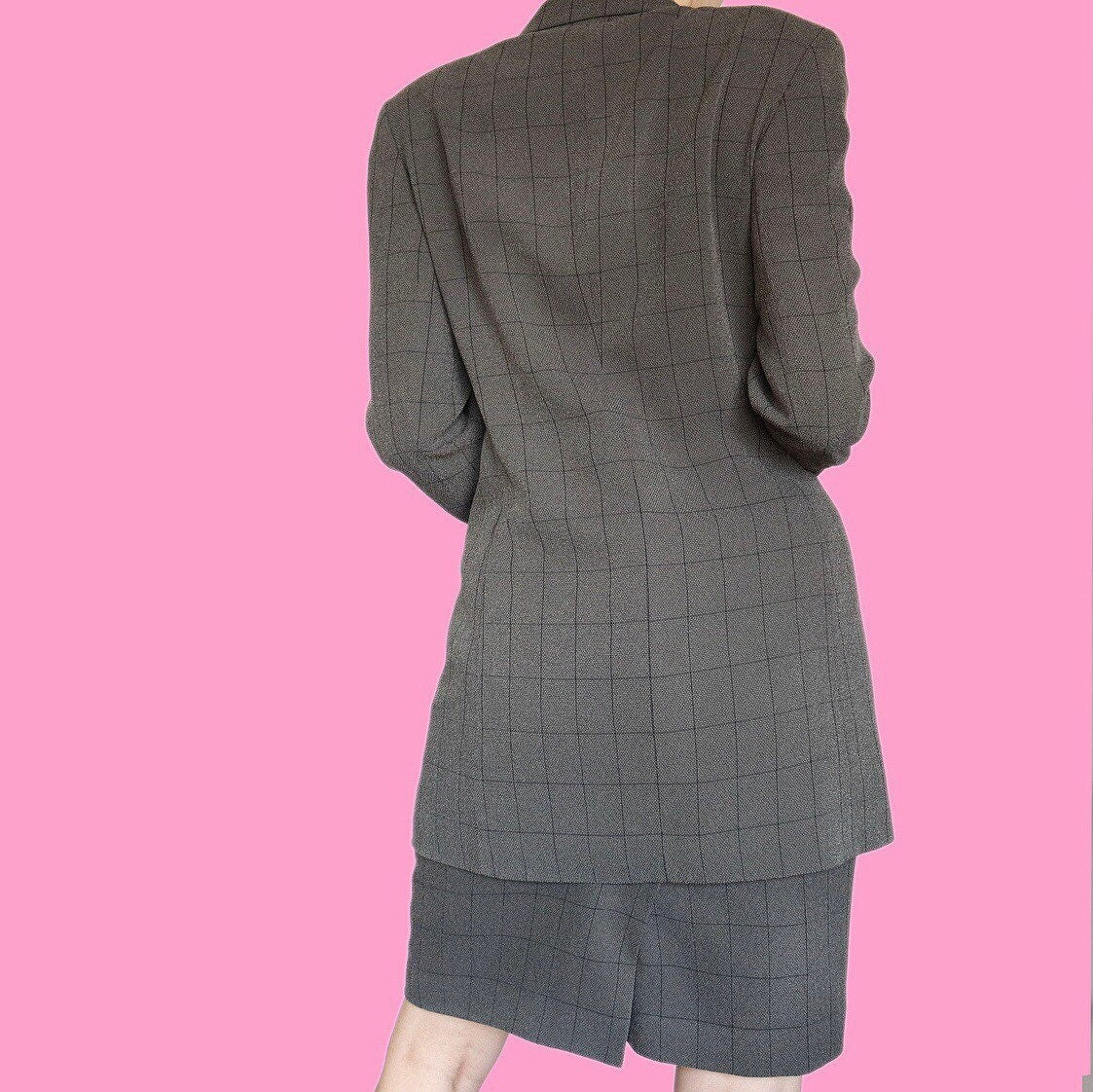 Beautiful vintage grey check 2 piece skirt suit UK 12