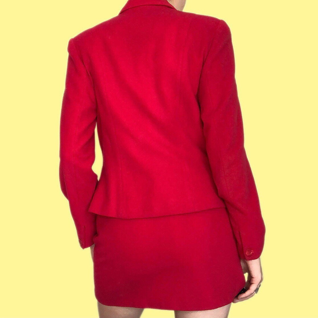Stunning red 2 piece skirt/jacket suit set UK 8