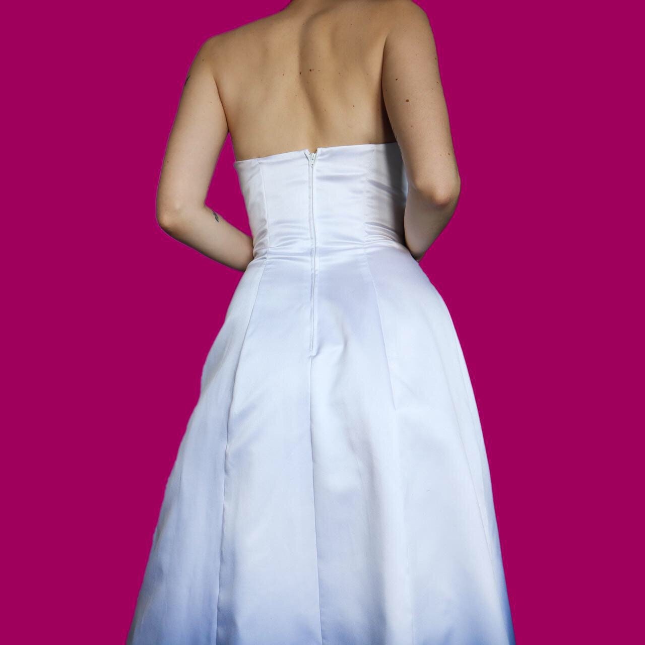 Beautiful white vintage strapless evening wedding dress UK 10