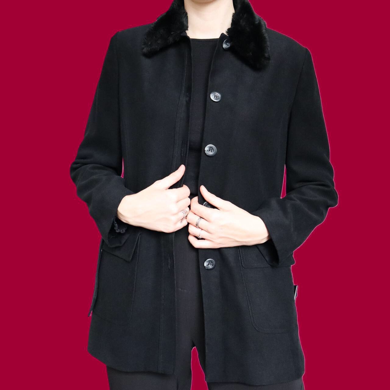 Super chic black 90s jacket with fur collar & belt UK 12