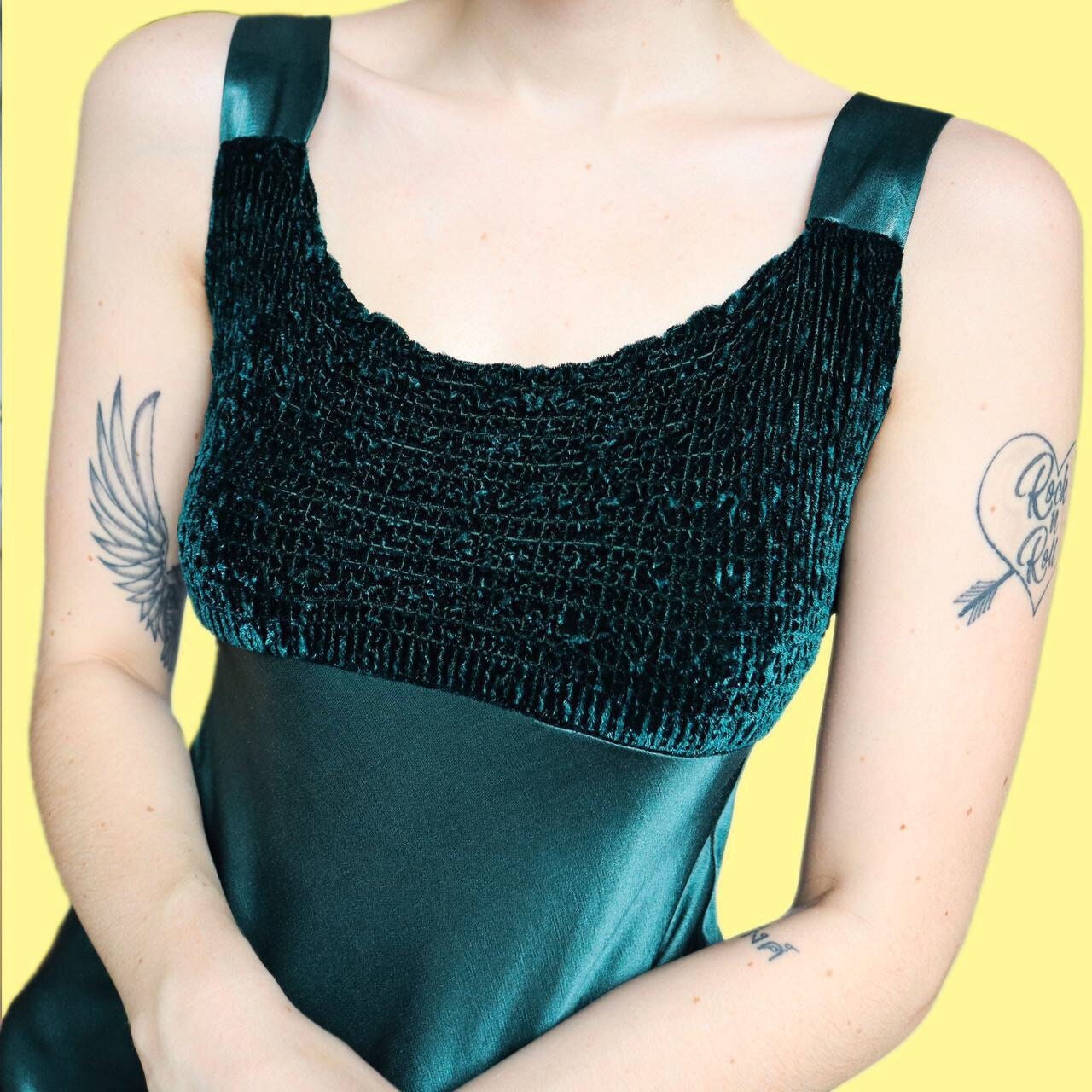 Stunning vintage 90s green satin evening slip dress UK 12