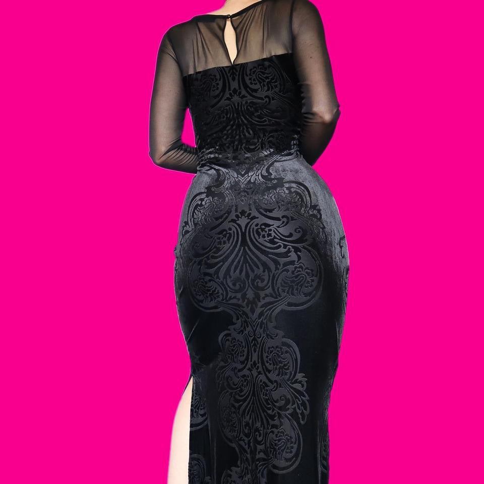 Black velvet long sleeve evening dress UK 18