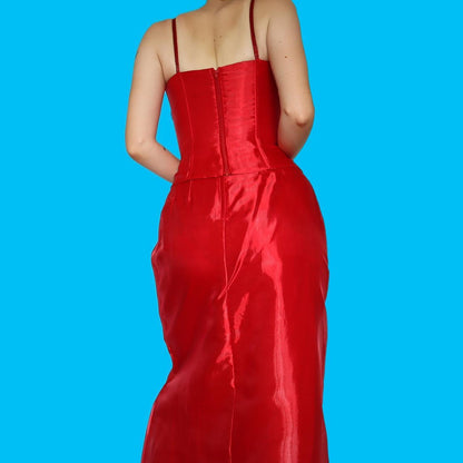 Beautiful YVE red silky 3 piece top, skirt & shawl evening set UK 8